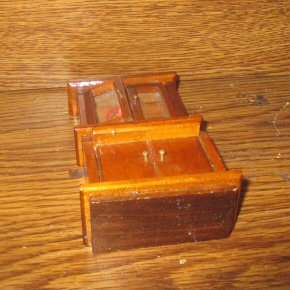 Dollhouse Furniture 7 piece set of Living Room Furniture mostly Wooden Set 1 - Picture 9 of 12